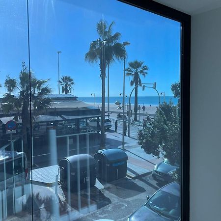 Apartamentos Playa Victoria Cádiz Eksteriør billede