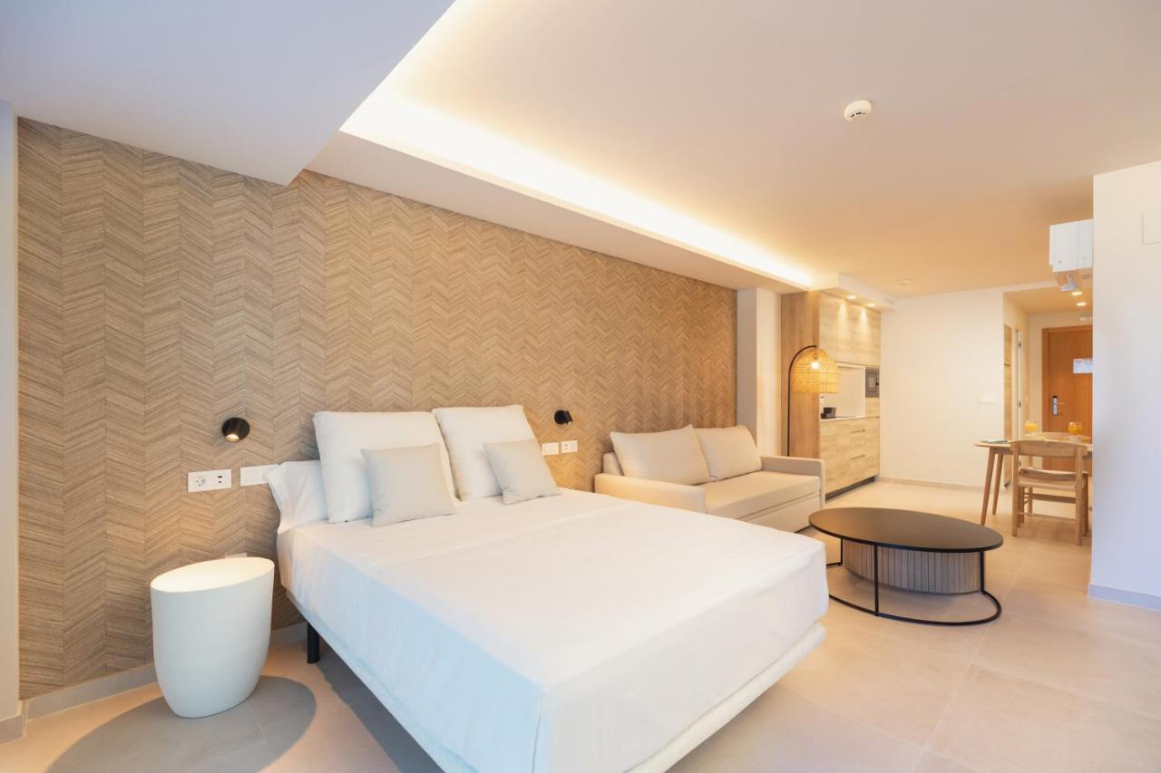 Apartamentos Playa Victoria Cádiz Eksteriør billede