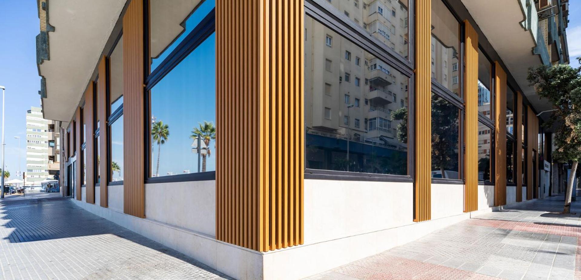 Apartamentos Playa Victoria Cádiz Eksteriør billede